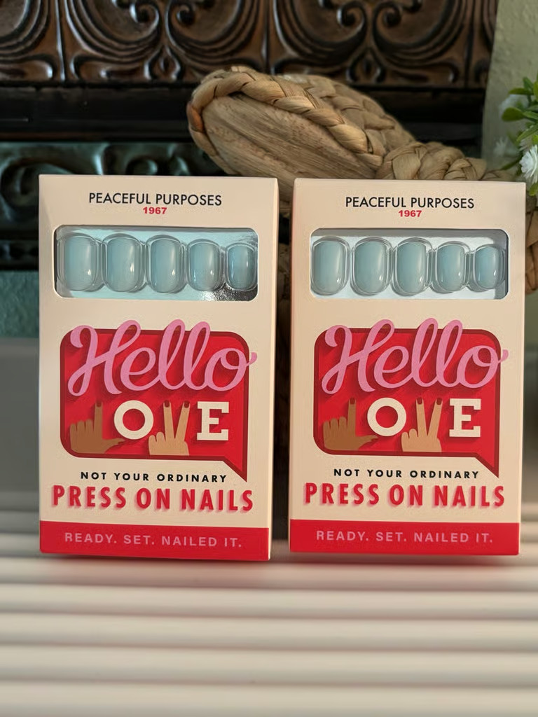 Hello Love Peaceful Purposes Press On Nails – set of 2