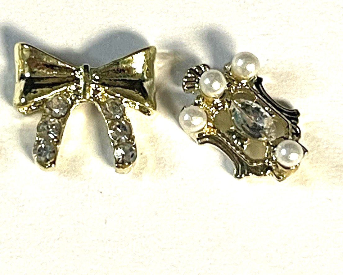 Nail Jewelry 5 Rhinestones Pearl New