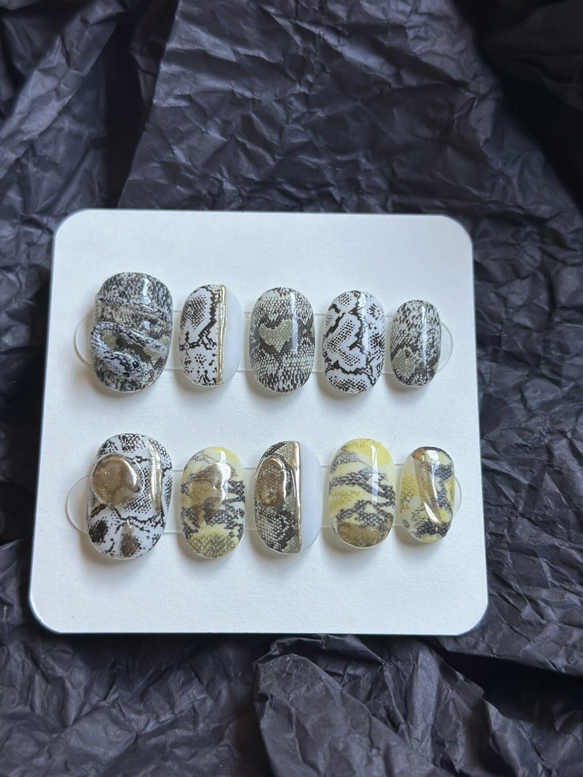 🔥CUSTOM Cool snake pattern 3D Handmade Gel short nails，Press On size：M