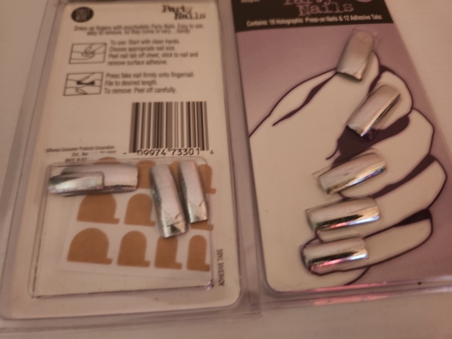 2 Pack Revlon Street Wear Party Nails Press on Nails Hologram 2 nail files