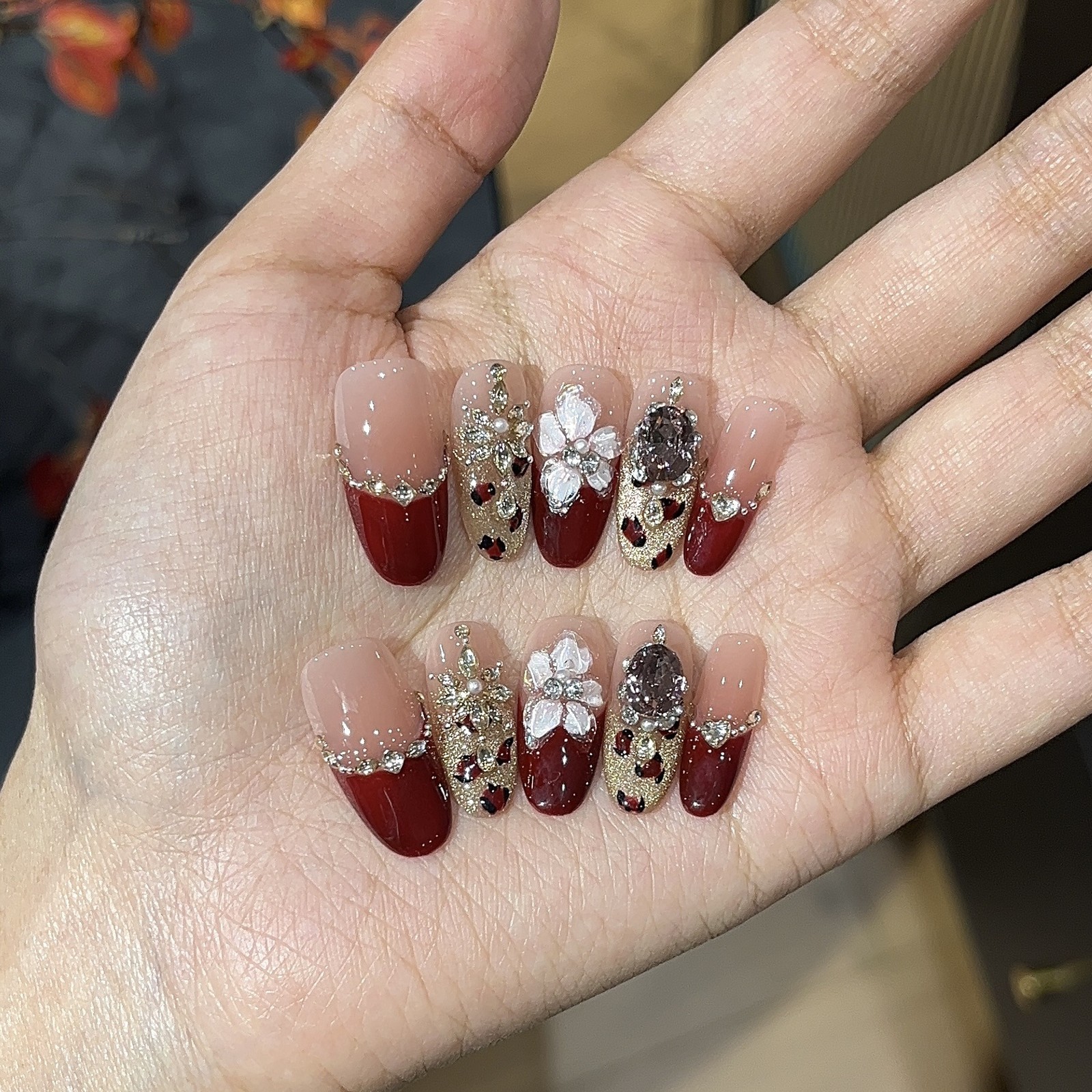10Pcs Handmade Wine Red Leopard Cat Eye Nails Rhinestone Party Look