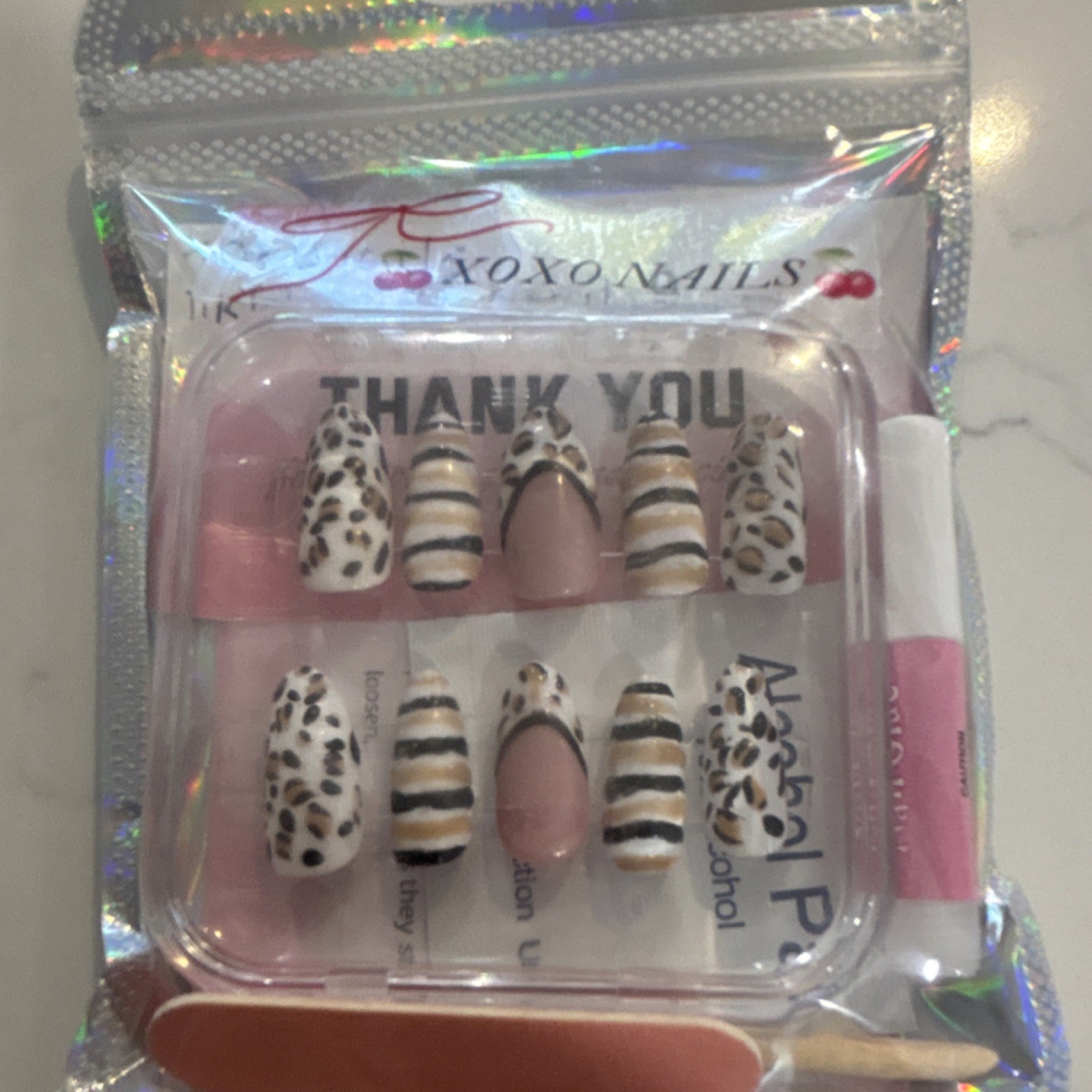 XOXO NAILS Press-On Almond Nails Set Animal Print White Nude Black Gold Shiny