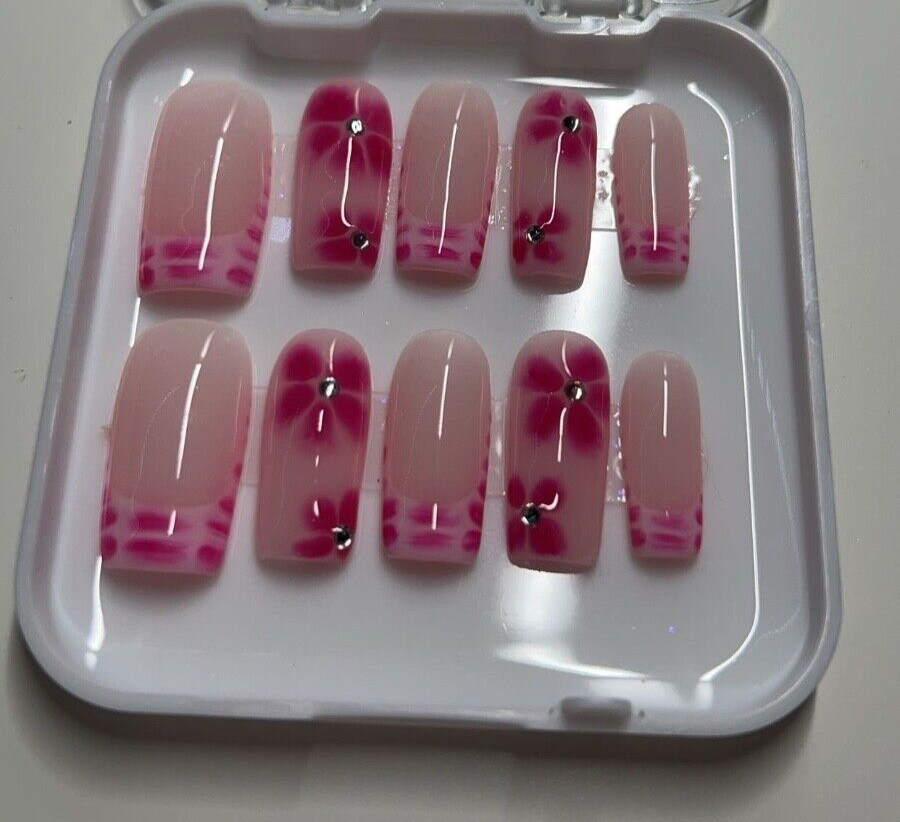Medium Square Gel Press on nails| Croc Print| Gems
