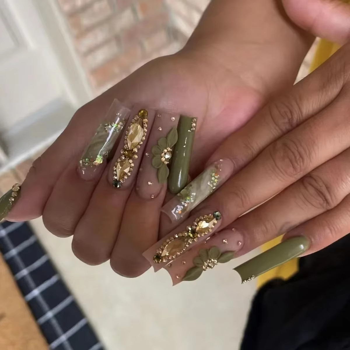 24Pcs Long French Fake Nails with Glue Ballet False Nails Butterfly Rhinestone D