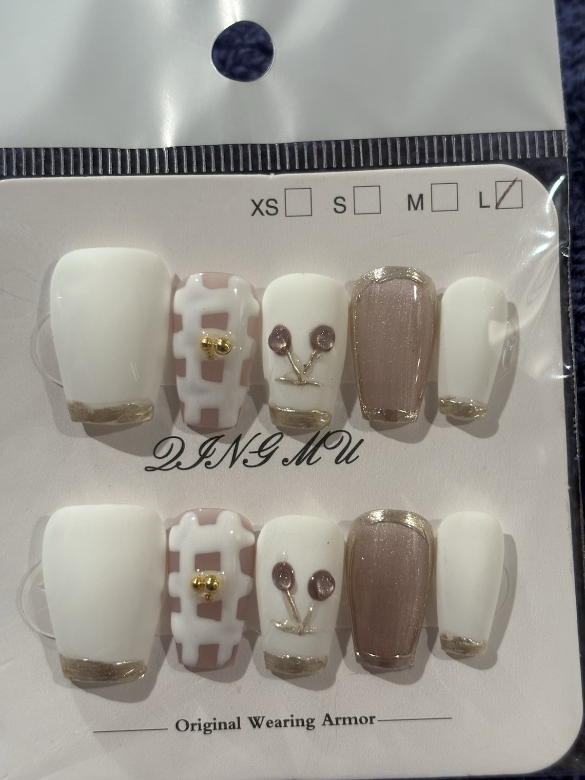 Press On Nails. Medium Length 19 Coffin Shaped Nails, 1 Oval. 20 Qty Size Large.
