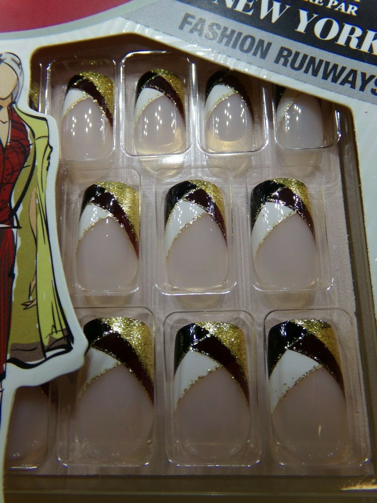 Kiss Catwalk Gold and Black French Artificial glue on Nails Medium KOR09 MODERN