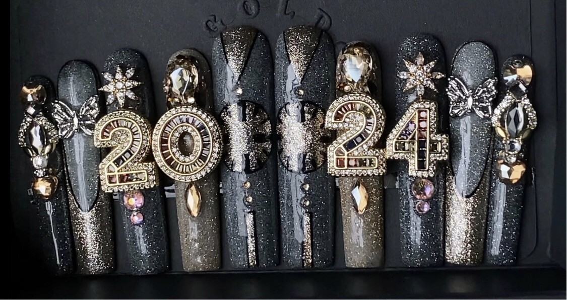 press on nails with zirconia charms,reflective glitter,Size Small,3XL LENGTH