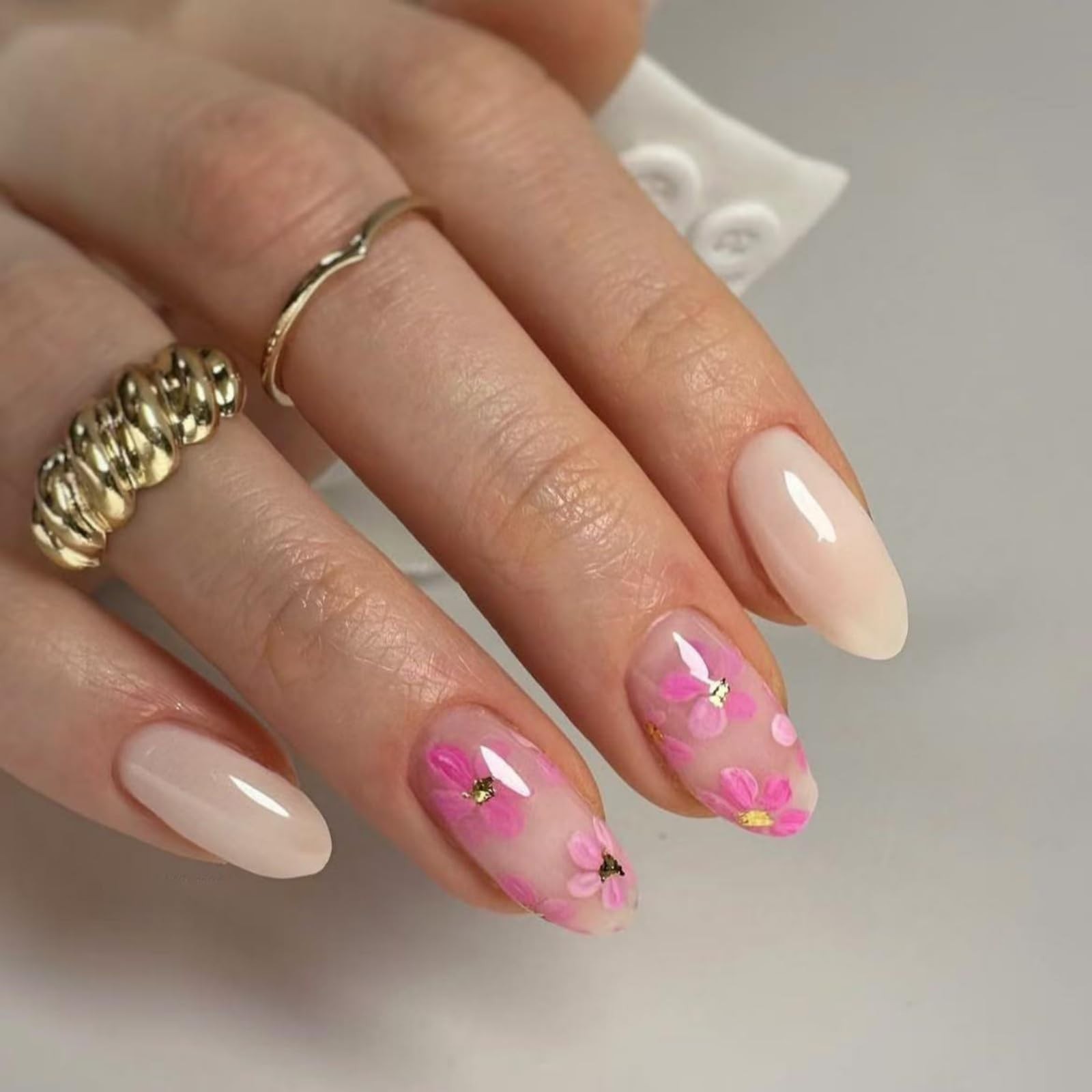 Flower Press on Nails Almond Short Fake Nails Florals False Nails Glossy Full…