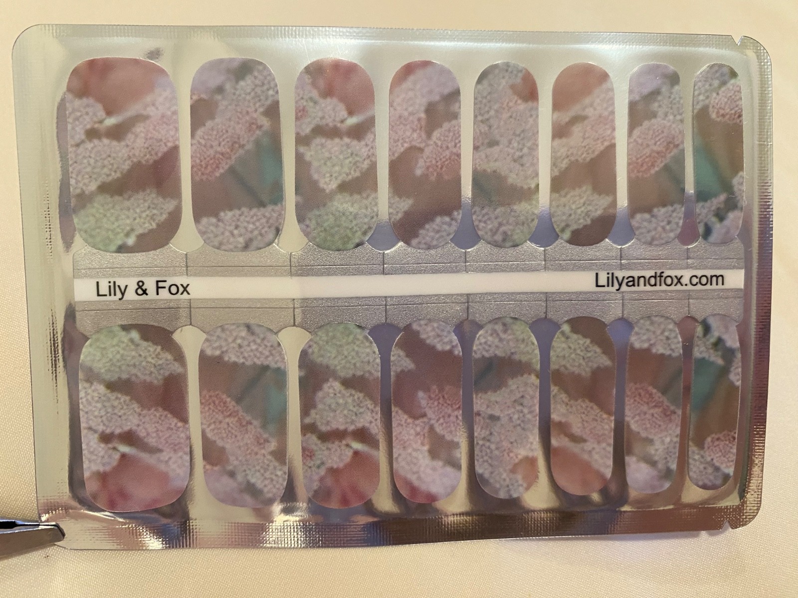 Lily and Fox Manicure Nail Wraps