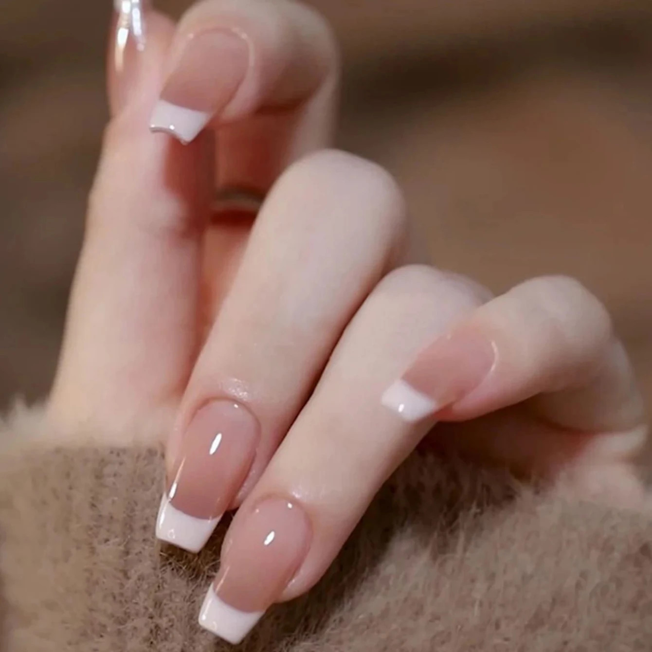 24pcs Short Square Press On Nails Cute Bride Heart White French Tips False