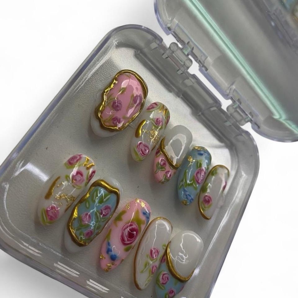 3D Pink White Blue Gold Flower Oval Press-On Nails Set Full Cover