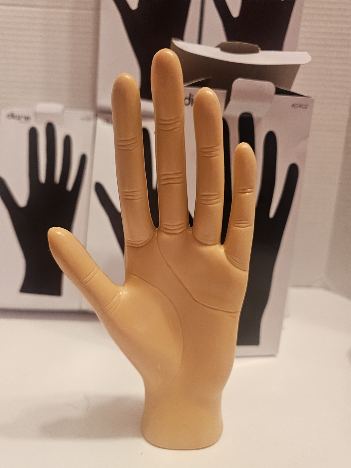 Diane Ptactice Hands – 6 Pack
