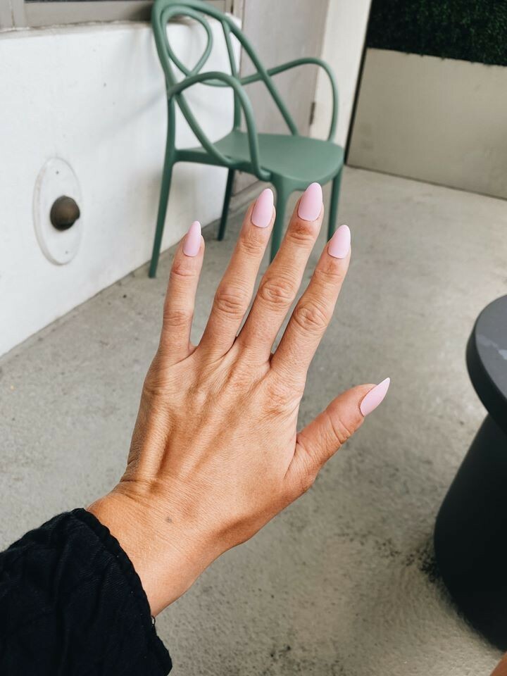 Fake Matte Light Gray Press-On Stiletto Cut Nails with Glue Included