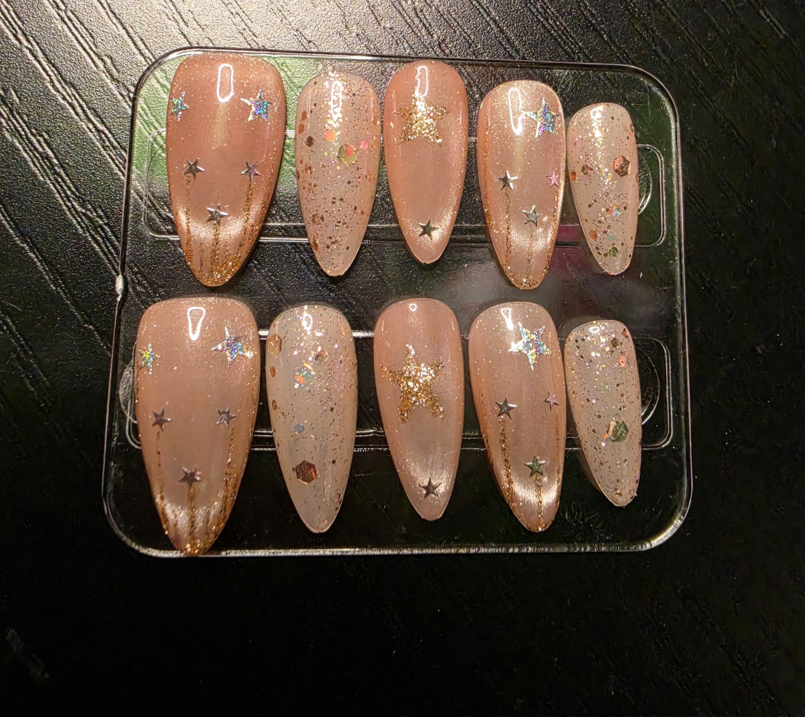 Handmade Press-On Nails: Size Medium