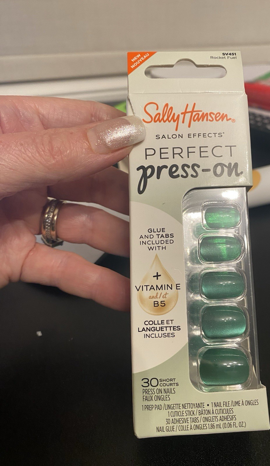 NEW Sally Hansen Salon Effects Perfect Press-on Nails – Rocket Fuel Green