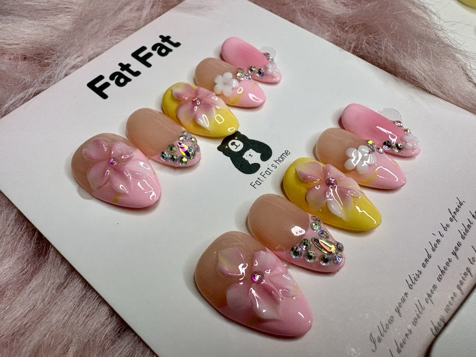 Press-On Nails 5 Sets (50 pcs) – Yellow Green Flower Short Square & Almond