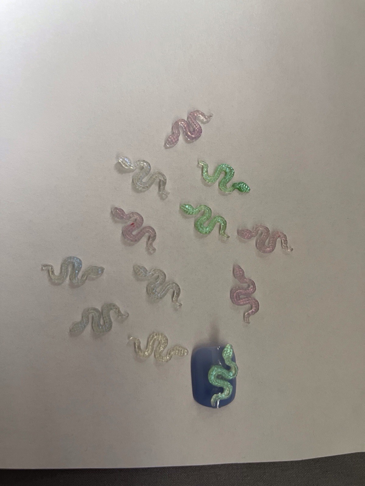 12 PCs Snakes Colorful Kawaii Nail Charms