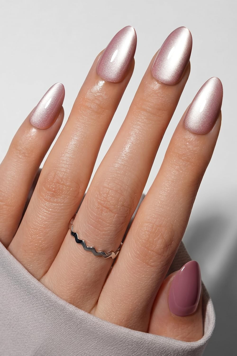 AZUREBEAUTY Short Almond Nails Dusty Mauve Cat Eye