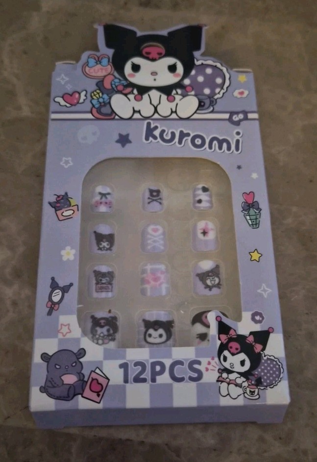 Kuromi Kids Nails 12 Nails and glue tabs, 1 small file Child Size