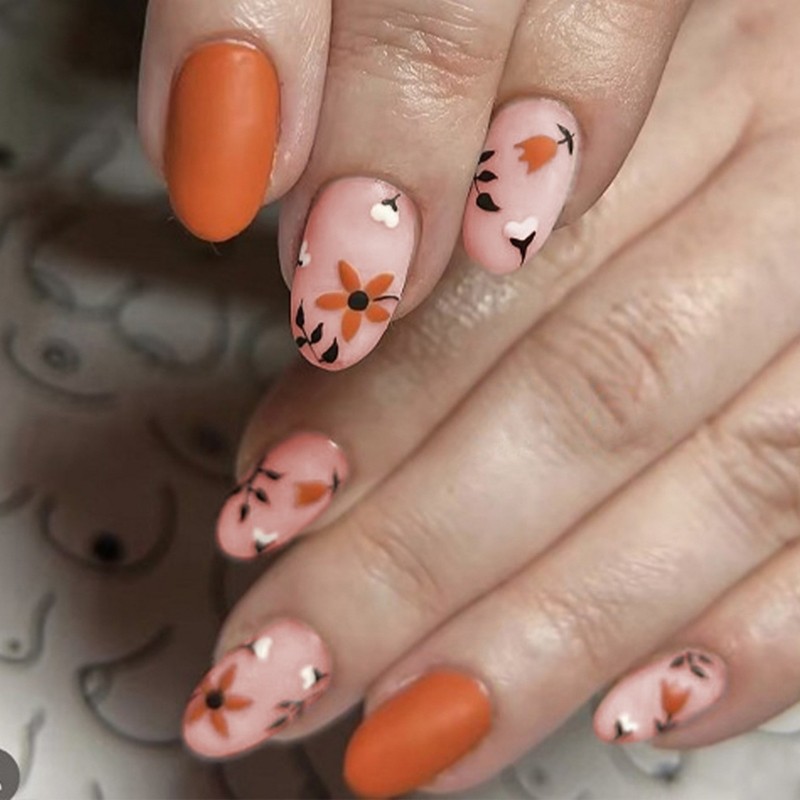 Fall Season Easy to Use Nail Covers with Pumpkin and Floral Patterns False Nail