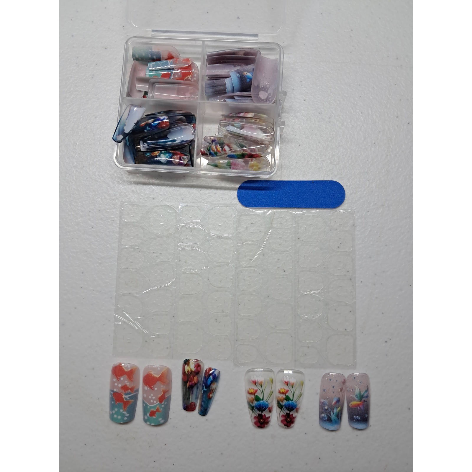 Floral Goldfish Press On Nails Set Hand Painted Art Fake Nails Kit with Case