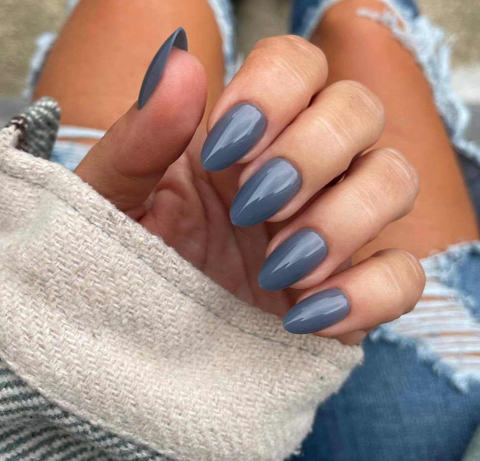 Red Aspen Press On Nails-Seize the Gray, Samira-Medium Almond Shiny