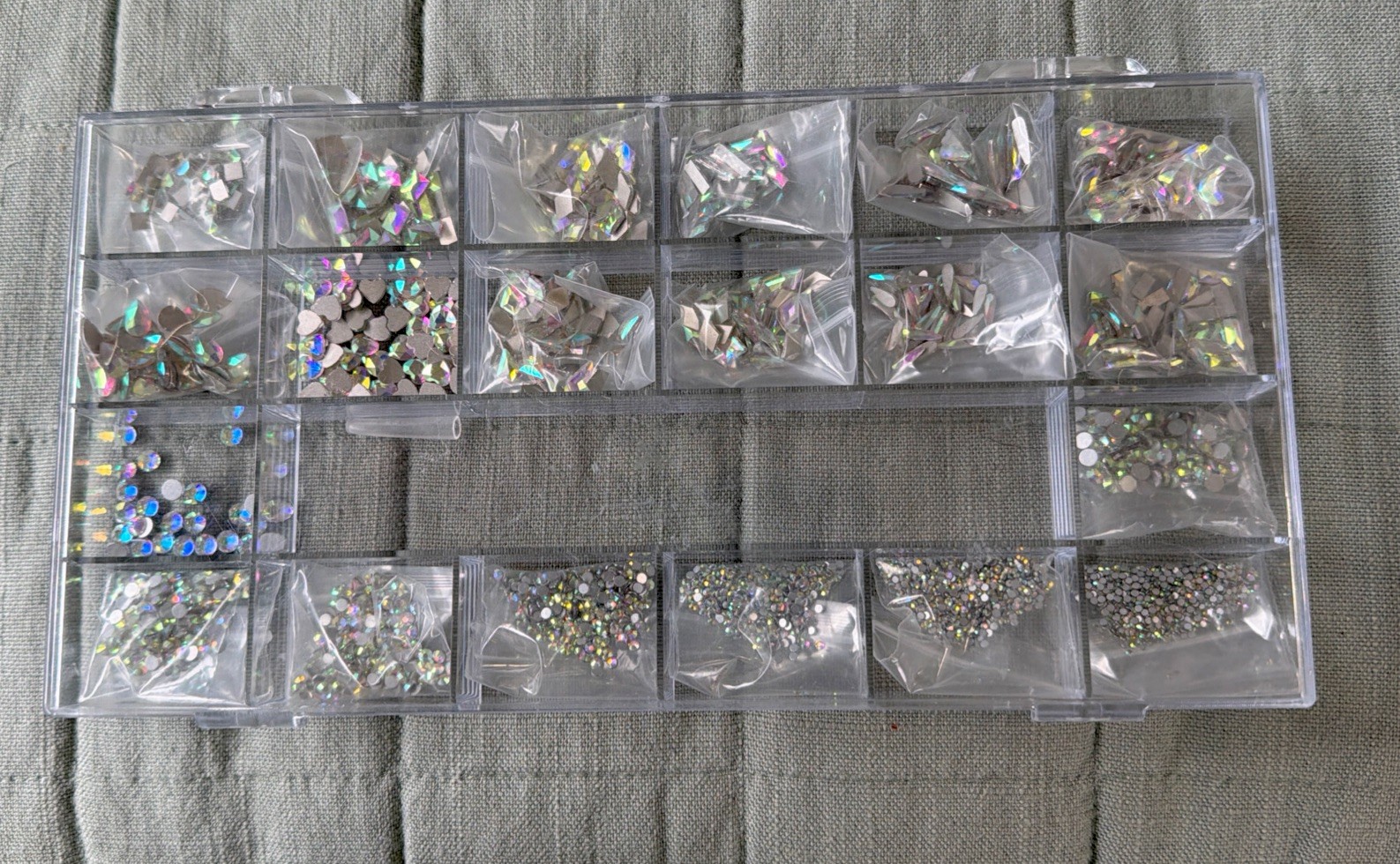 1000PCS Mixed Size Nail Art Rhinestones Flatback Crystal AB Glass Stones Box Kit