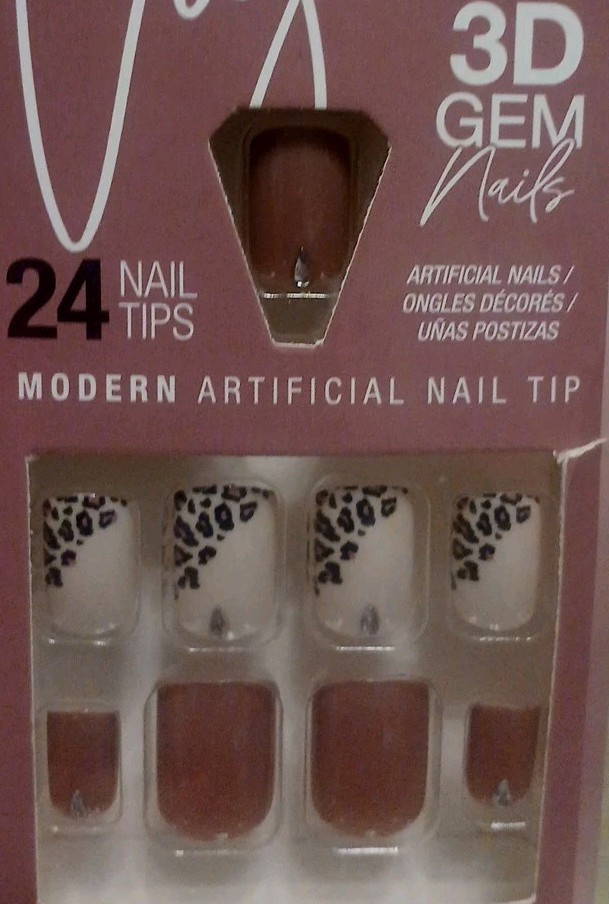 L.A. Colors Vogue 3D Gem 24 Glue On Fake Nails Short Square Tip Animal Print