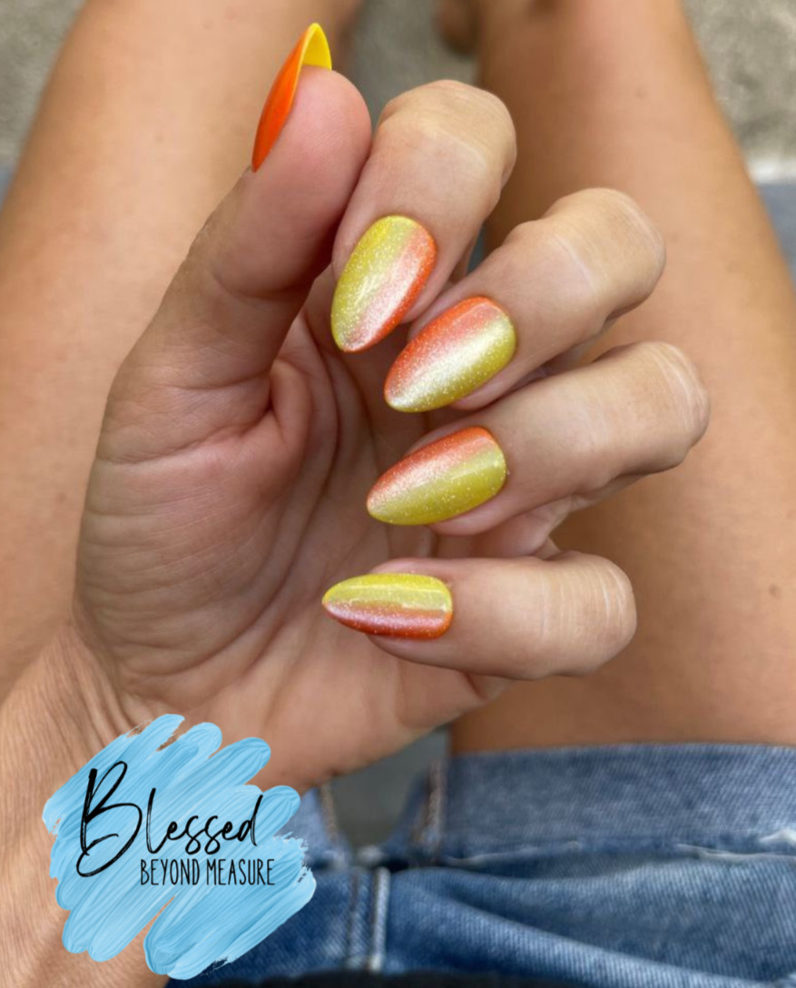Red Aspen Press On Nails~Solar Flare, Sonya~ Nail Dashes~Medium~ Almond