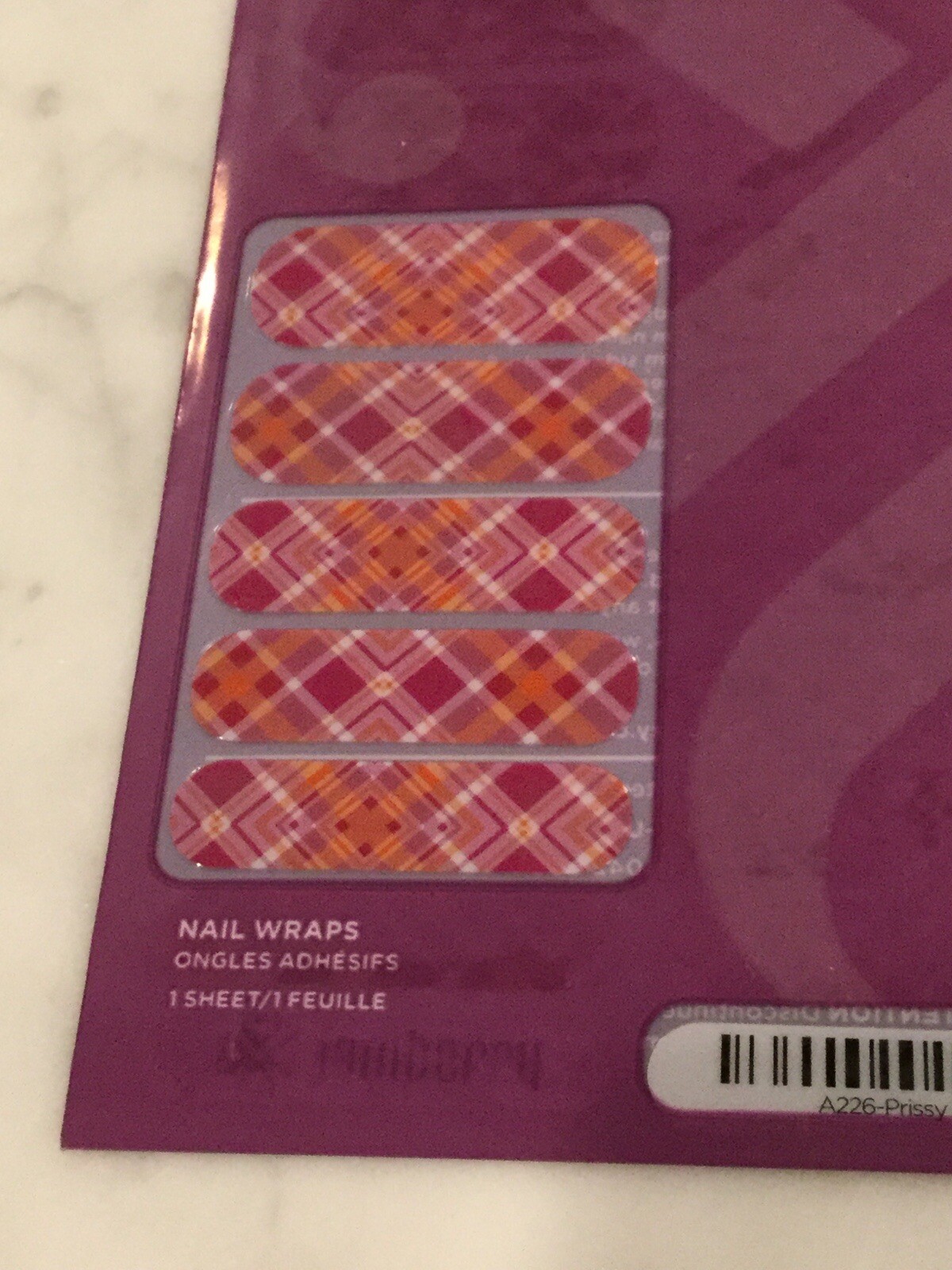 JAMBERRY Nail Wraps. FULL Sheet. “Prissy Plaid”. #A226. RETIRED. Very Rare. NEW.