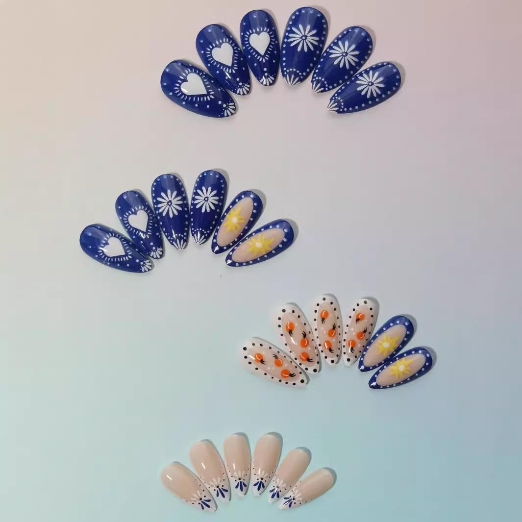 24Pcs Blue and White Porcelain Press on Nails French Tip Heart Sun Short Almo…