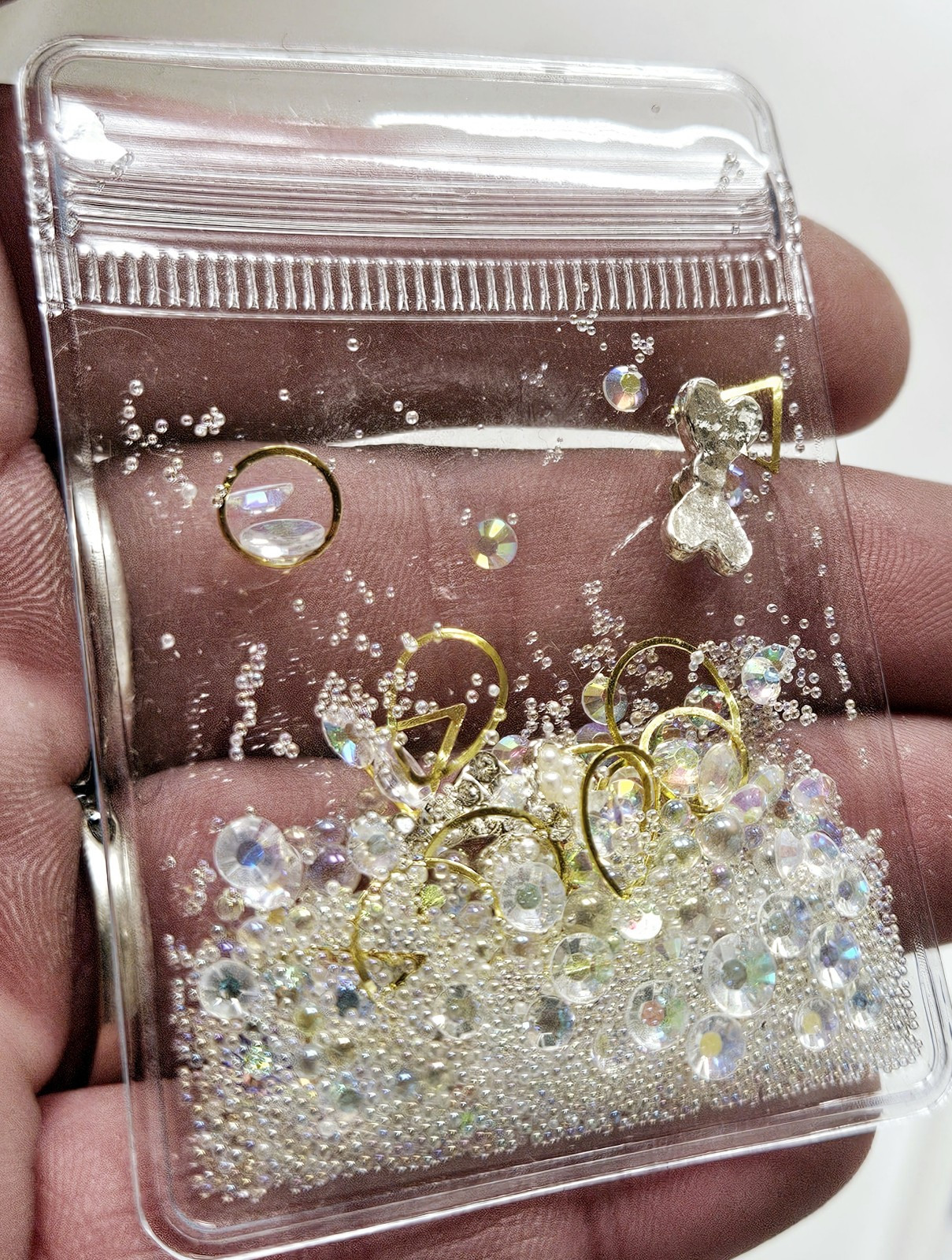 NWT NAIL ART DESIGN GEMS, BEADS & FINDINGS MIXTURE: WHITE CRYSTAL!