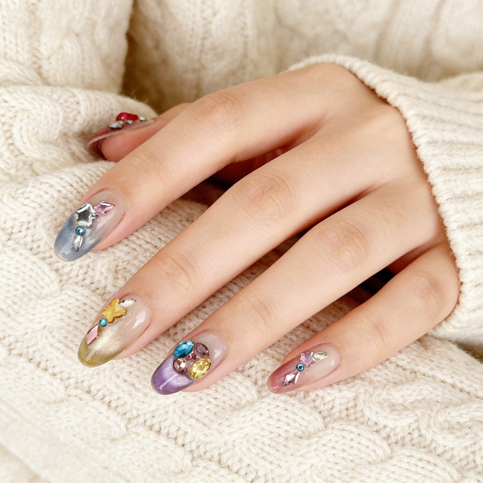 Rainbow Sugar Diamond Press-On Nails Medium Oval Sweet Cool Style Handmade Set