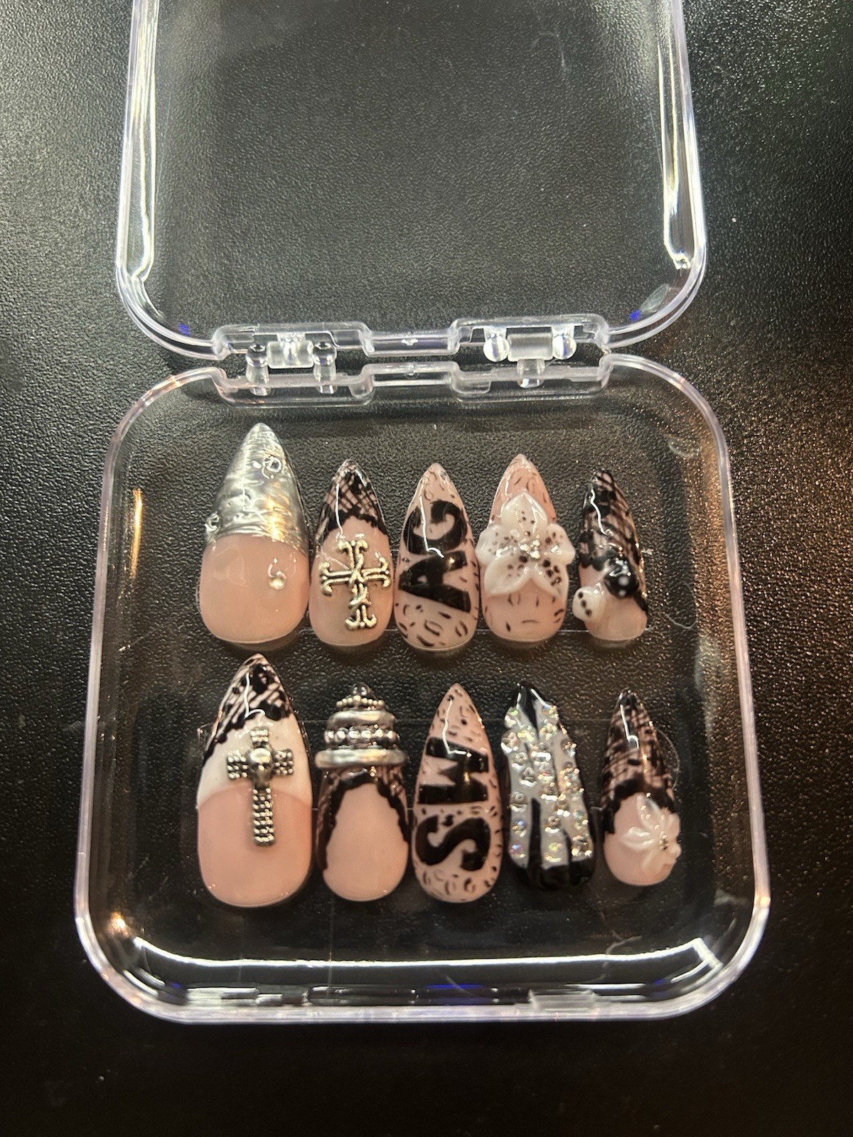 Super Swag Handmade Press On Nails ! (Black, White, And Silver)