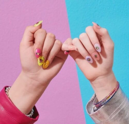 Cool Maker Go Glam Nail Surprise Press on Manicure Set