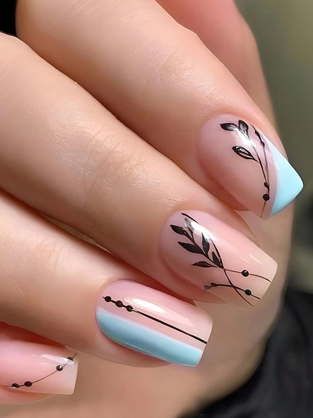 Secret Lives Acrylic Fake False Reusable Artifical Press On Nails Black Leaves