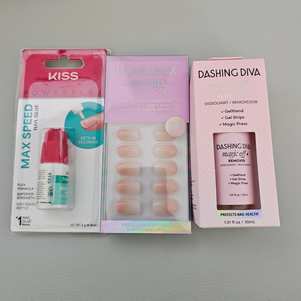 Press-On Nail Kit Bundle – New/Sealed (Nail Glue, Press-Ons, Remover)