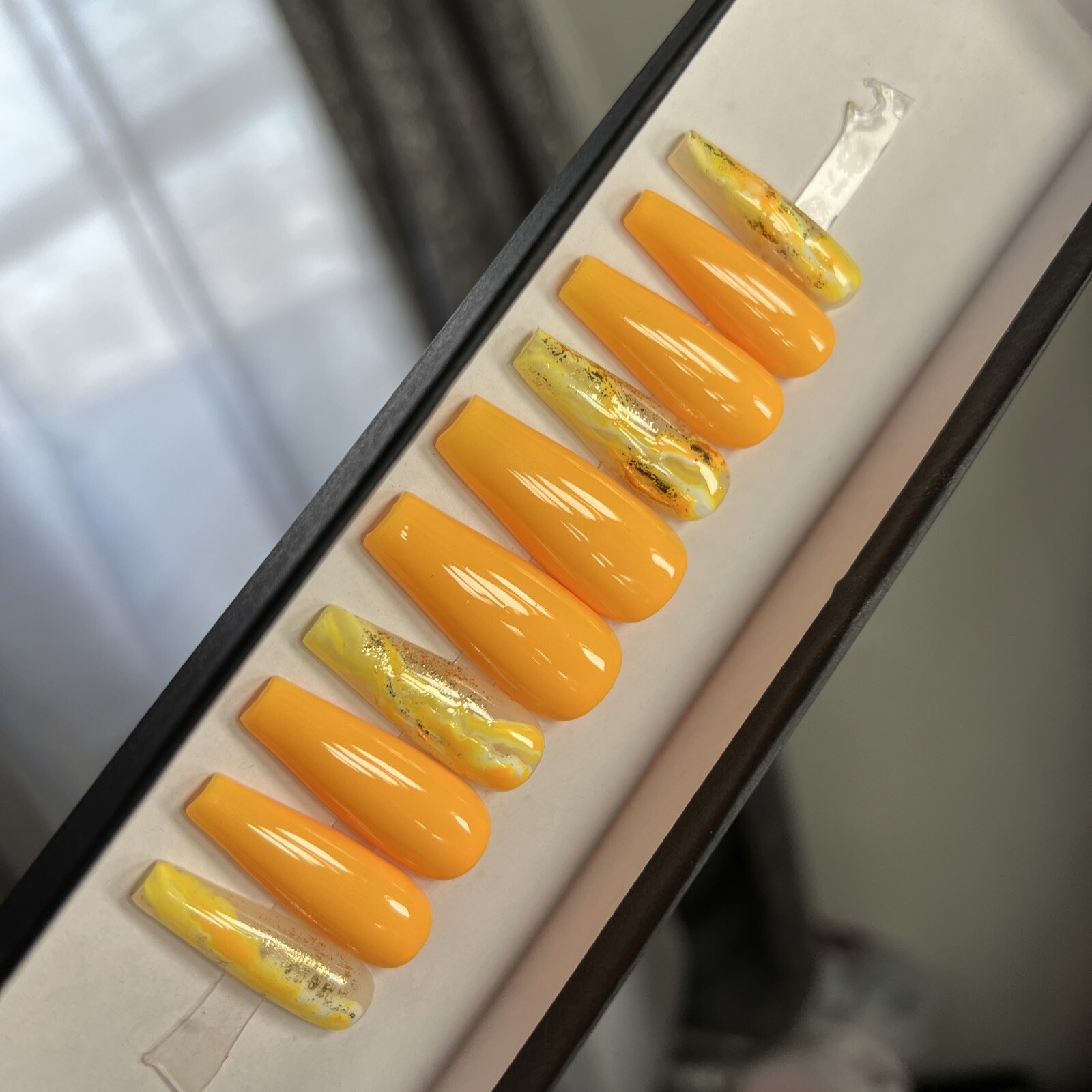 ✨ORIGINAL LUXURY Gel Press On Nails, Yellow Gold Flakes Coffin, 10p W/ kit MED