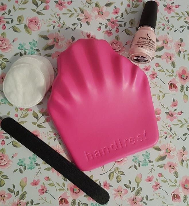 Handirest Manicure Accessory – New – Boxed – Nail Art Tool – Pink Colour