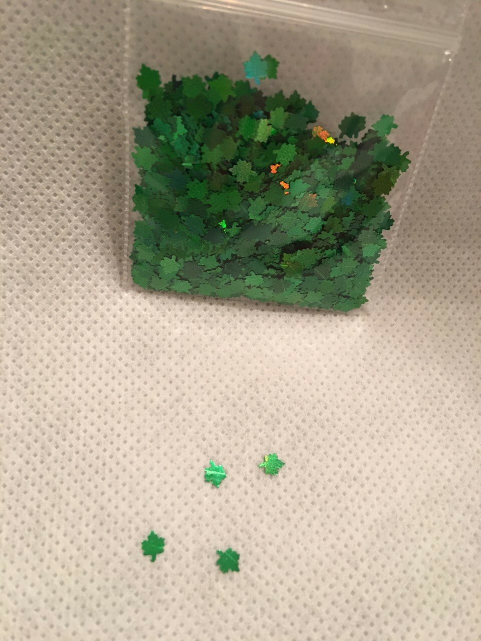 Solvent Resistant-holo-LEAF Leaves (SPRING GREEN) 4MM Size Glitter US-1TBsp