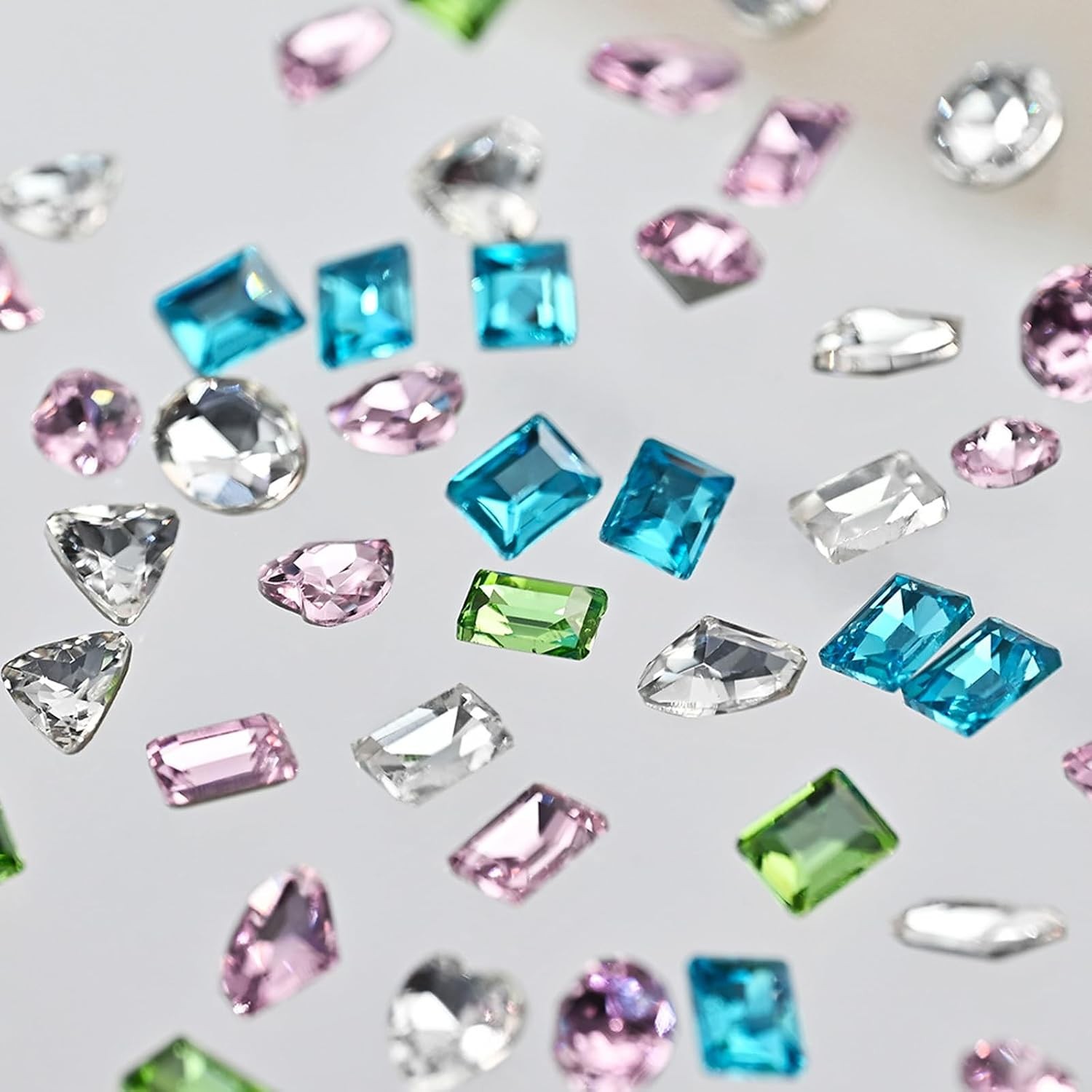 15Grid 3D Nail Rhinestones: Heart Gems, Crystal Glass Jewels for Art