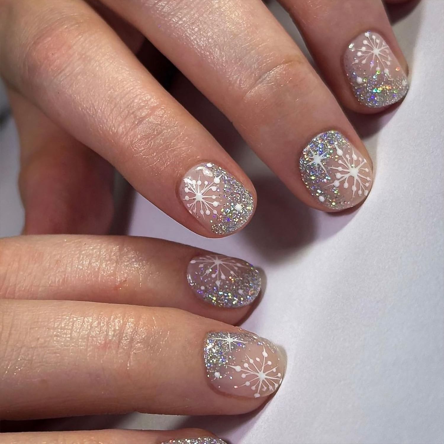24Pcs Christmas Press on Nails Short Square Winter Snowflake Fake Multicolor