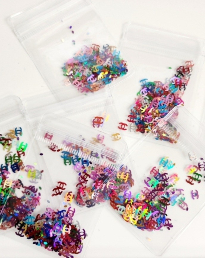 NWT NAIL ART DESIGN MULTICOLORED MIXTURE FLAT METALLIC FOIL LUXURY LOGO SEQUINS