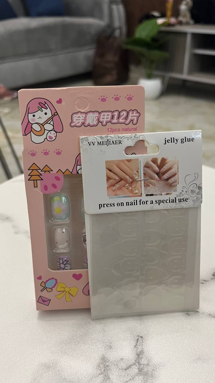 Kawaii Press-On Nail Set + Jelly Glue Tabs Bundle – 12pcs Cute Bunny Fake Nails