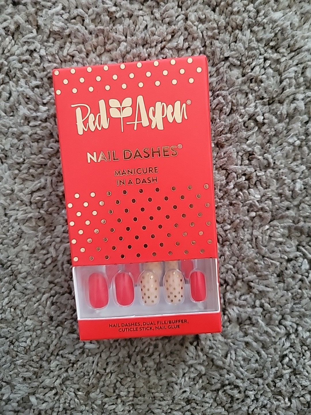 Red Aspen Press-On Nails Lovely Scarlett Shiny Medium Almond New