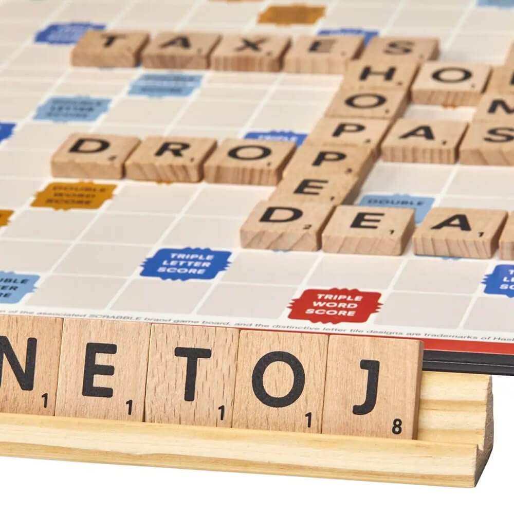 Hasbro Gaming Scrabble Board Game, Classic Word Games Medium, Not Applicable