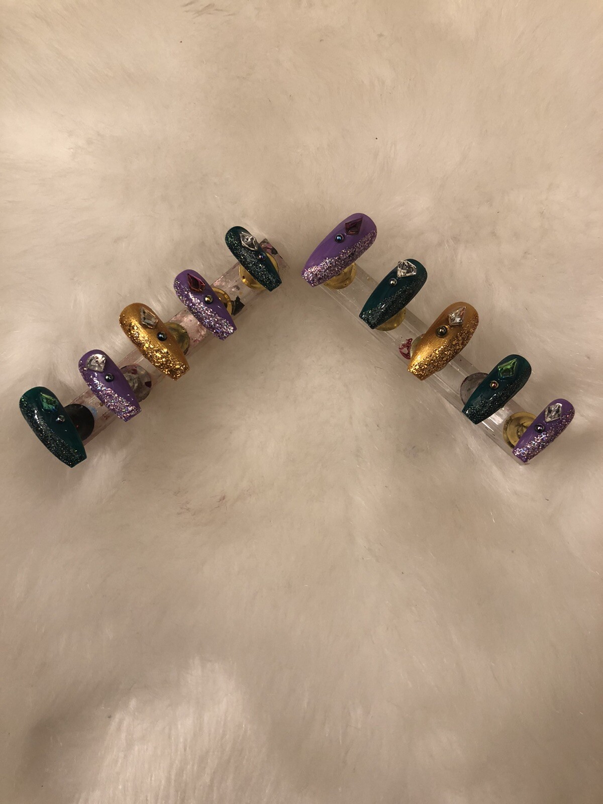 ℤ ℕ𝕒𝕚𝕝𝕤! Gorgeous Set of Handcrafted MARDI GRAS Press On Nails