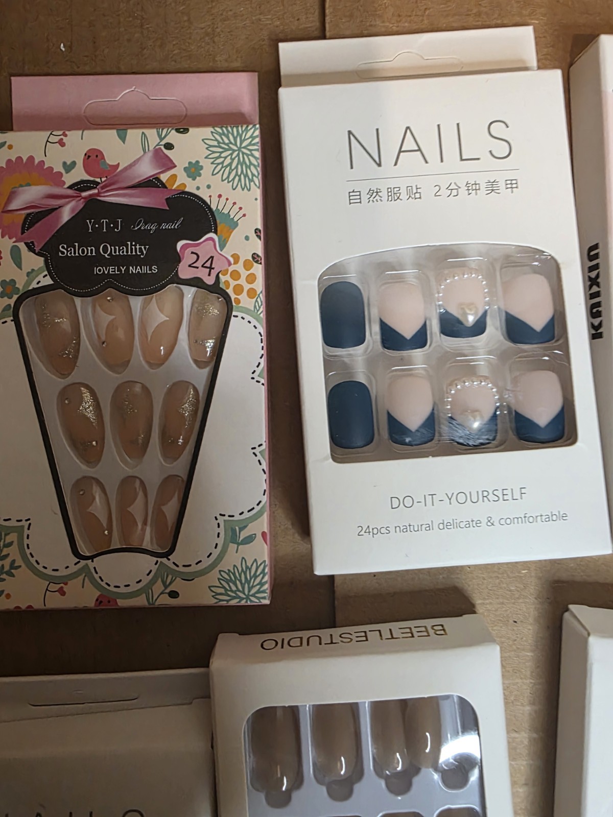 10 piece Press-On nail bundle