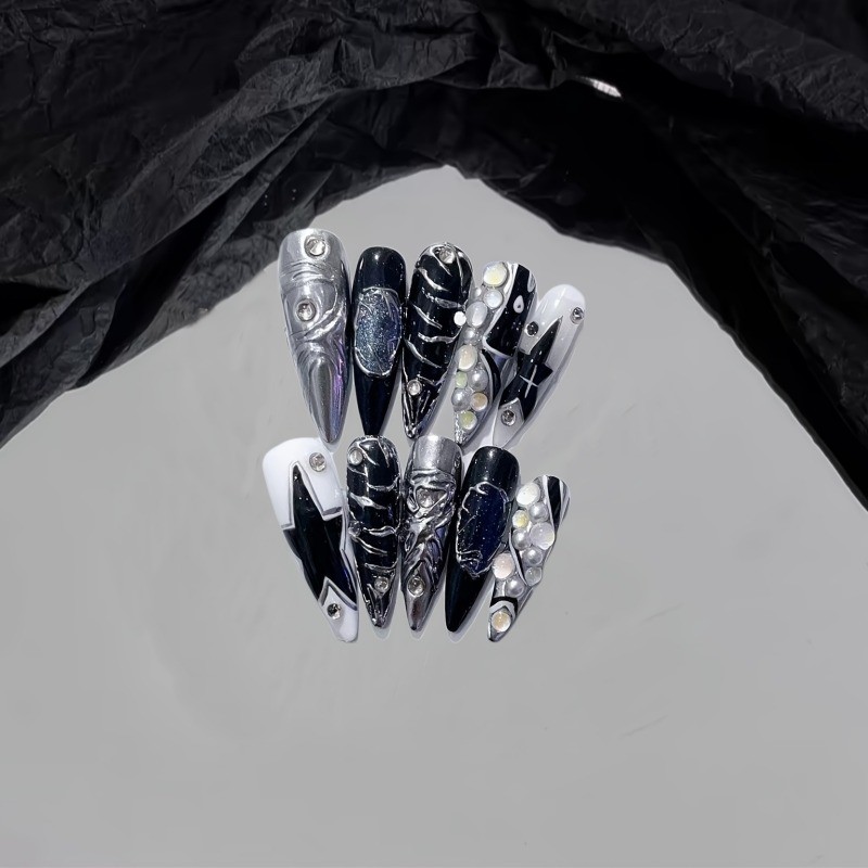 Black and silver color matching star long pointed pure hand-worn armor