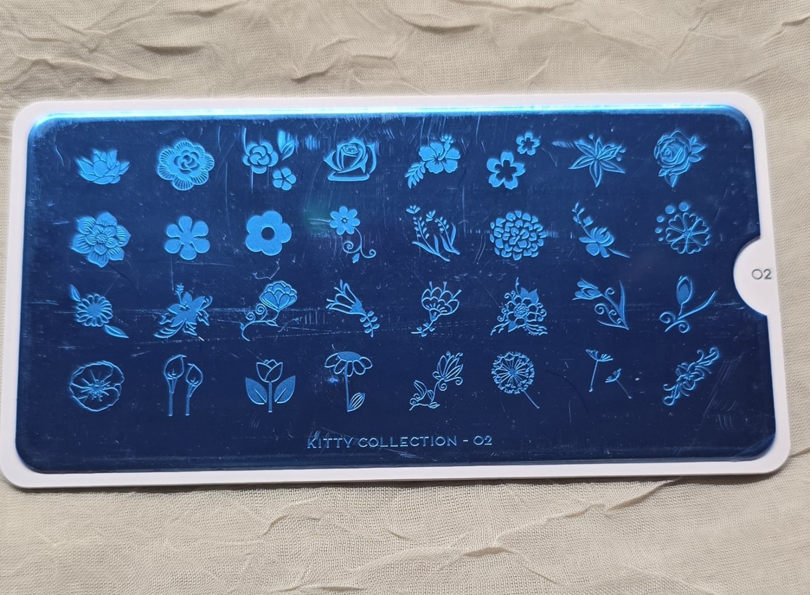 MoYou London Kitty Collection 02 Nail Stamp Plate Flower Floral Leaves Garden